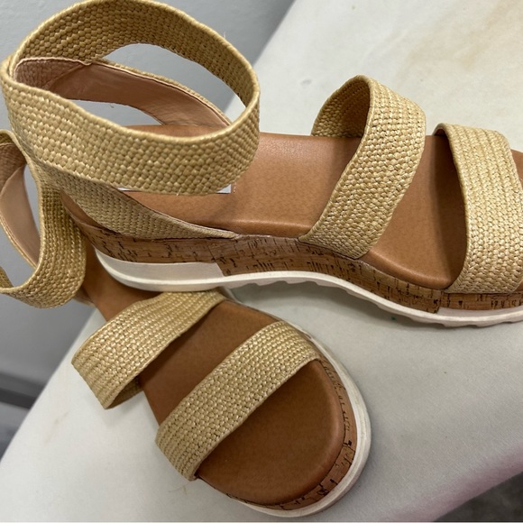 Steve Madden Shoes - Women’s Steve Madden ankle wrap platform sandal